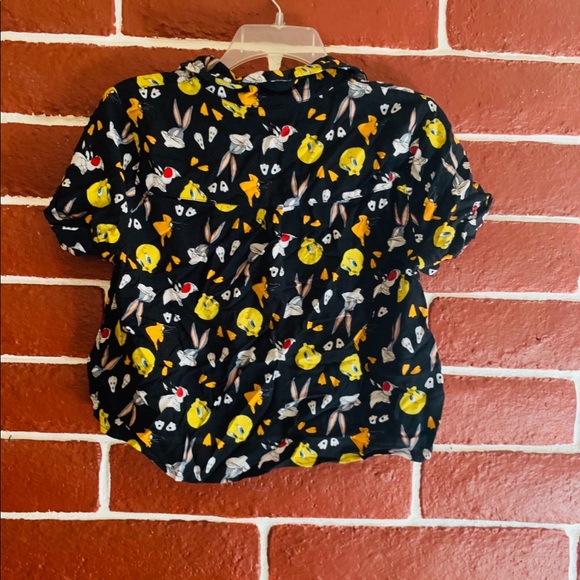 Looney Tunes Button Up Collar Top - Picture 3 of 3